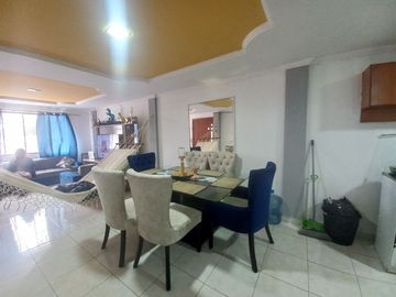 CASA DE TRES DEPARTAMENTOS Y LOCAL COMERCIAL EN VENTA SECTOR LAS ORQUIDEAS