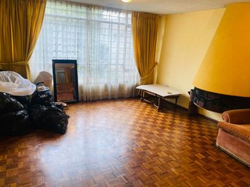 CASA EN VENTA SECTOR JIPIJAPA/ RIOCENTRO