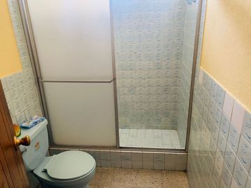 CASA EN VENTA SECTOR JIPIJAPA/ RIOCENTRO