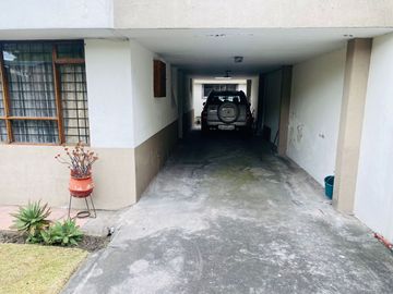 CASA EN VENTA SECTOR JIPIJAPA/ RIOCENTRO