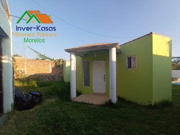 CASA EN VENTA EN OAXTEPEC A PIE DE CARRETERA PRINCIPAL