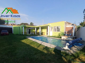 CASA EN VENTA EN OAXTEPEC A PIE DE CARRETERA PRINCIPAL
