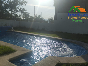 CASA EN VENTA EN OAXTEPEC A PIE DE CARRETERA PRINCIPAL