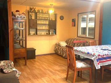 Casa 2 pisos pareada Los Ediles $ 70.000.000.-