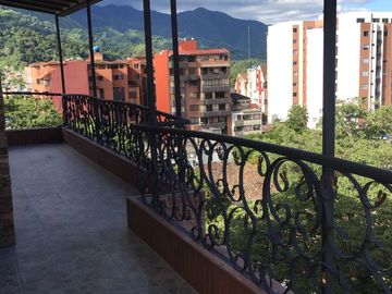 VENDO APARTAMENTO EDIFICIO SAN NICOLAS BARRIO LA POLA, IBAGUE