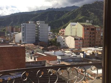 VENDO APARTAMENTO EDIFICIO SAN NICOLAS BARRIO LA POLA, IBAGUE