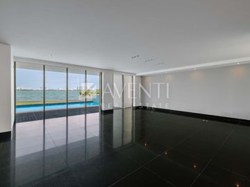 Casa en Venta, Isla Dorada Residencial, Cancún Quintana Roo.