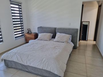 CASA EN VENTA, RESIDENCIAL MAPLES II, MEXICALTZINGO, A 10 MIN DE METEPEC