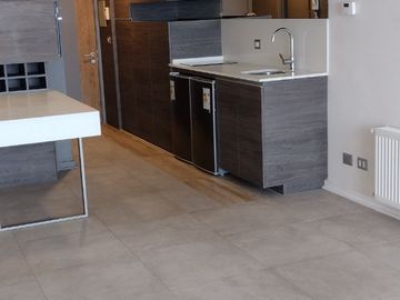 Arriendo dpto estudio en Reñacamar II $445.000