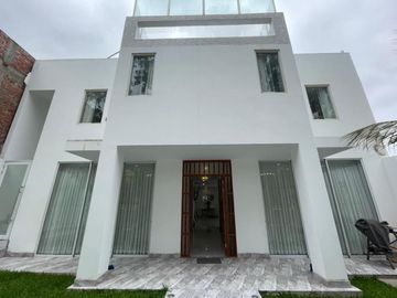 Venta Casa de Playa y 4 minidepartamentos