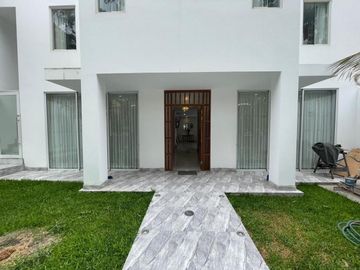 Venta Casa de Playa y 4 minidepartamentos