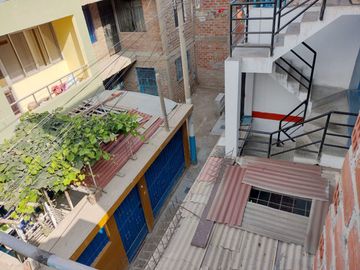 VENTA DE CASA DE 2 PISOS EN EL CALLAO