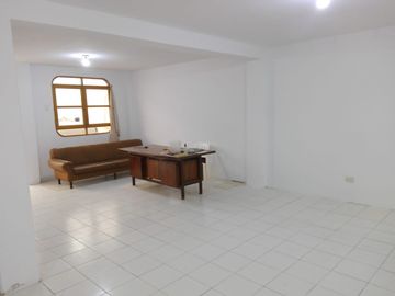Casa de playa con departamentos