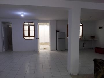 Casa de playa con departamentos