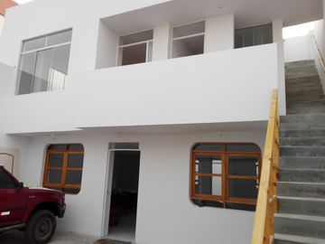 Casa de playa con departamentos