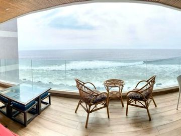 ALQUILO PRECIOSO DPTO AMOBLADO, EN EXCLUSIVO CONDOMINIO NAMUA FRENTE A PLAYA SAN BARTOLO. CON TERRAZA FRENTE AL MAR ☀️🏖️