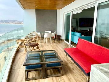 ALQUILO PRECIOSO DPTO AMOBLADO, EN EXCLUSIVO CONDOMINIO NAMUA FRENTE A PLAYA SAN BARTOLO. CON TERRAZA FRENTE AL MAR ☀️🏖️