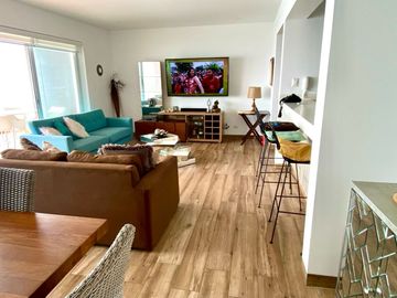 ALQUILO PRECIOSO DPTO AMOBLADO, EN EXCLUSIVO CONDOMINIO NAMUA FRENTE A PLAYA SAN BARTOLO. CON TERRAZA FRENTE AL MAR ☀️🏖️