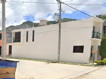 VENTA DE HERMOSA Y ACOGEDORA CASA EN BOSQUES DEL PEDREGAL CHIAPAS