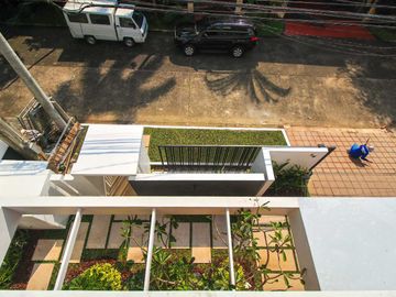 House and Lot for sale in Capitol Hills Quezon City