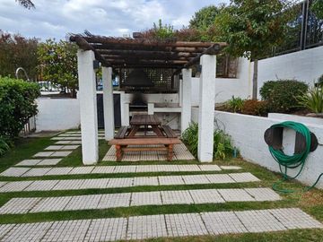 Lomas de Montemar, dúplex, 4 dormitorios + estar, terraza cerrada
