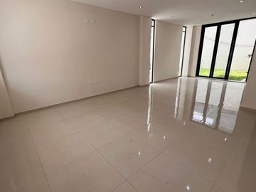 VENTA CASA NUEVA  DE 3 Y 4 DORMITORIOS, LA ARMENIA II, VALLE DE LOS CHILLOS, QUITO, ECUADOR