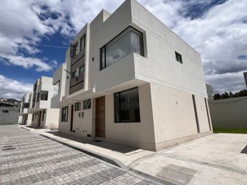 VENTA CASA NUEVA  DE 3 Y 4 DORMITORIOS, LA ARMENIA II, VALLE DE LOS CHILLOS, QUITO, ECUADOR