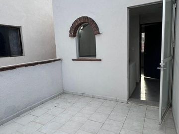 CASA EN VENTA URIANGATO GUANAJUATO MÈXICO