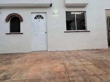 CASA EN VENTA URIANGATO GUANAJUATO MÈXICO