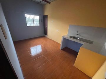 CASA RENTERA EN VENTA – 5 DEPARTAMENTOS PARA INGRESOS SEGUROS EN PORTOVIEJO