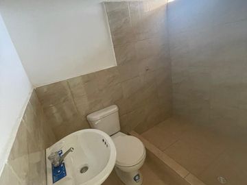 CASA RENTERA EN VENTA – 5 DEPARTAMENTOS PARA INGRESOS SEGUROS EN PORTOVIEJO