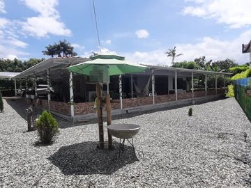 Casa campestre en venta en la vía la Tebaida Quindío