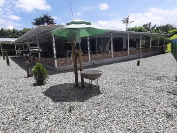 Casa campestre en venta en la vía la Tebaida Quindío