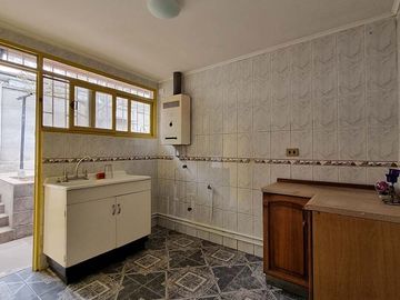 CASA EN VENTA 5D/2B - SECTOR SERENA ORIENTE
