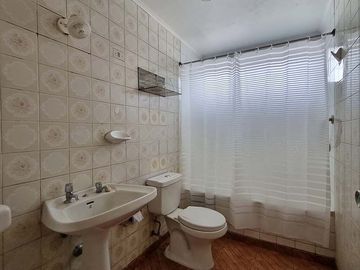 CASA EN VENTA 5D/2B - SECTOR SERENA ORIENTE