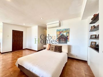 3 Bedroom Condo Unit with Seaview in Mactan for Rent