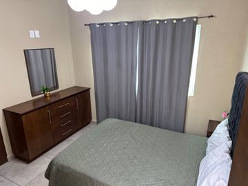 Bonita casa sola nueva en venta!