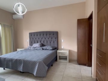 Bonita casa sola nueva en venta!