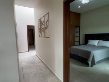 Bonita casa sola nueva en venta!