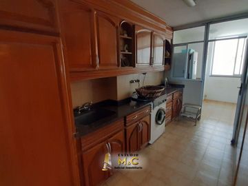 Piso de Categoría en el Centro de Cordoba - 250m - 4 Hab - 2 Cocheras