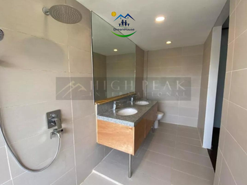 For Sale: 4 Bedroom House in Molave Highlands, Consolacion, Cebu