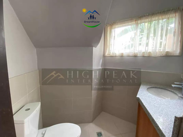 For Sale: 4 Bedroom House in Molave Highlands, Consolacion, Cebu