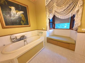 Super Sales!!House for sale with land 2 rai, 3 floors, British style, next to the Ping River, Chom Thong, Chiang Mai , No Flooding