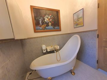Super Sales!!House for sale with land 2 rai, 3 floors, British style, next to the Ping River, Chom Thong, Chiang Mai , No Flooding