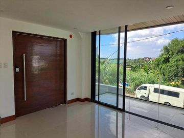3 storey House and Lot for Sale in Alta Vista Subd, Ortigas Ave, Antipolo City