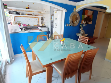 EN VENTA CASA EN ESQUINA CON LOCAL COMERCIAL, VERACRUZ.