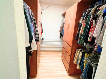 CASA EN VENTA EN PRIVADA CON AMENIDADES Y SEGURIDAD