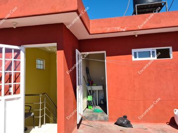 AMPLIA CASA EN COLONIA MEXICO, URUAPAN, MICHOACAN, MEXICO