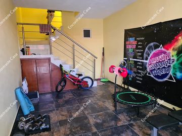 AMPLIA CASA EN COLONIA MEXICO, URUAPAN, MICHOACAN, MEXICO