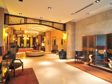 1 BEDROOM UNIT FOR SALE IN FORBESWOOD PARKLANE , BGC , TAGUIG CITY